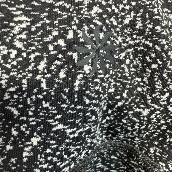 Athleta Ultimate Stash 7/8 Tights Small - Picture 8 of 10